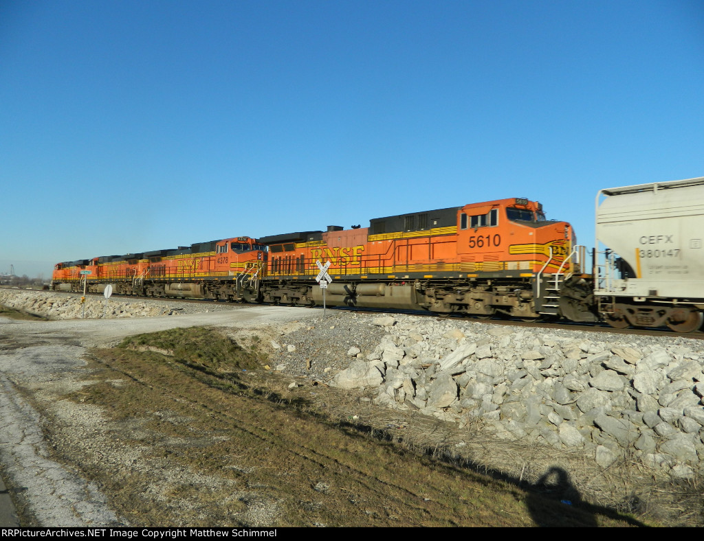 BNSF 5610